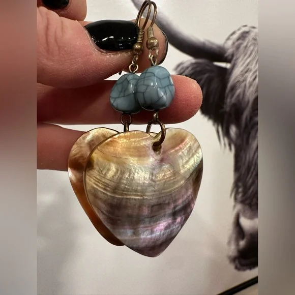 Turquoise Heart Shell Earrings - Picture 2 of 8